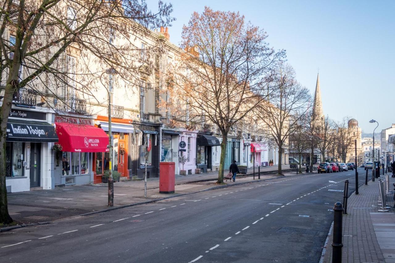 Elliot Oliver - Modern 2 Bedroom Town Centre Apartment Cheltenham Exterior photo